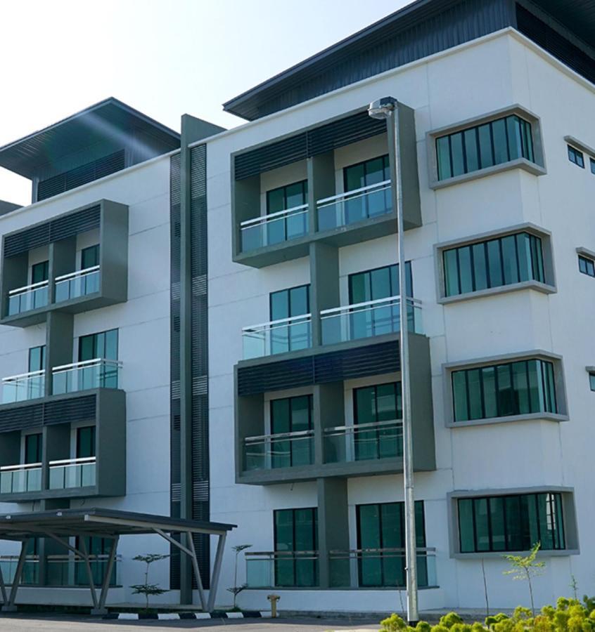 Faiz Homestay Kuching Kültér fotó